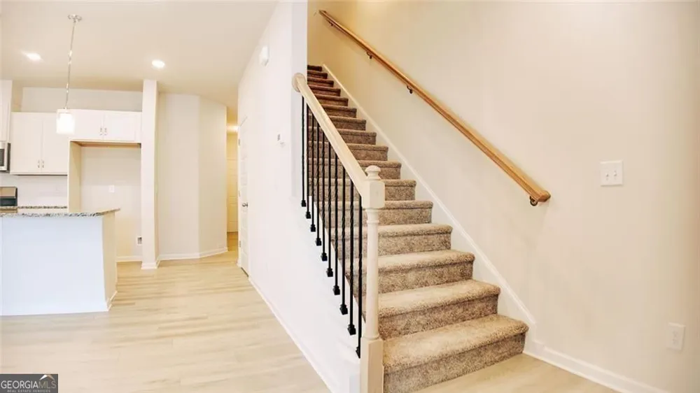 324 Ranier LN Auburn, GA 30011