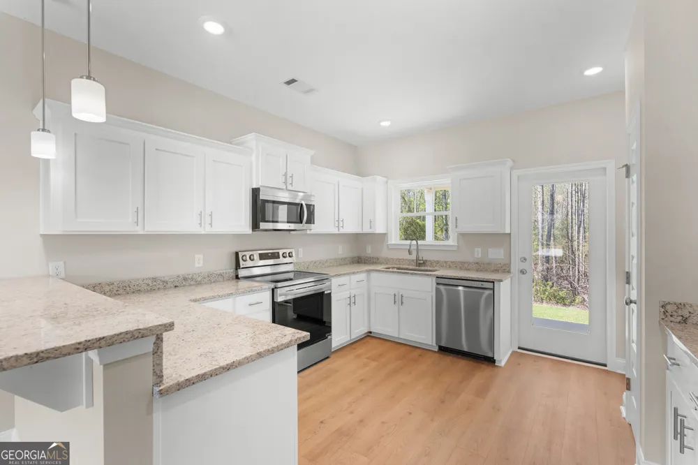 138 Avalon Trace Statesboro, GA 30458
