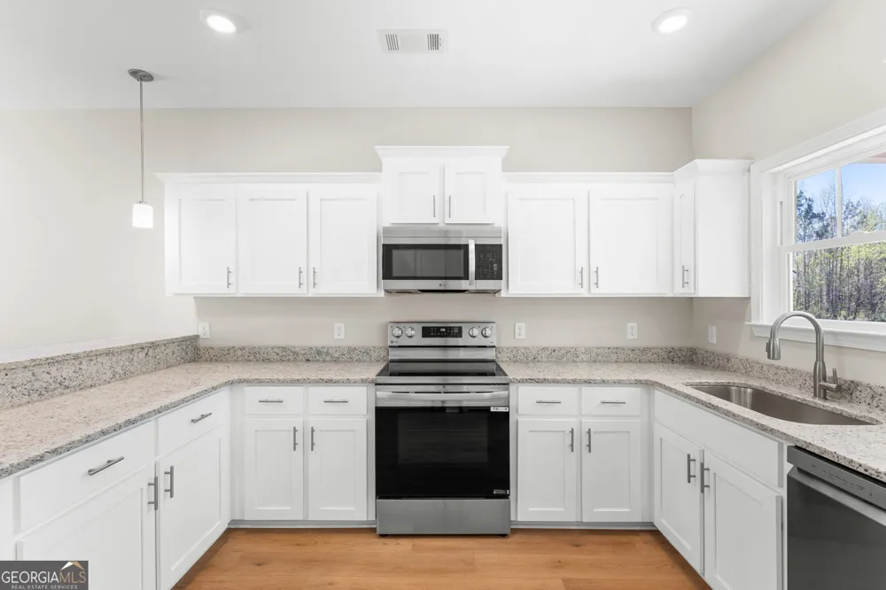 138 Avalon Trace Statesboro, GA 30458