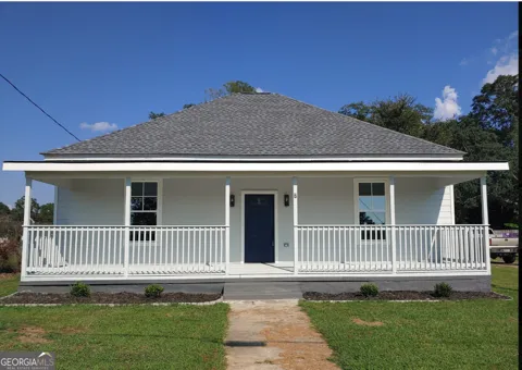 2 Cedar AVE