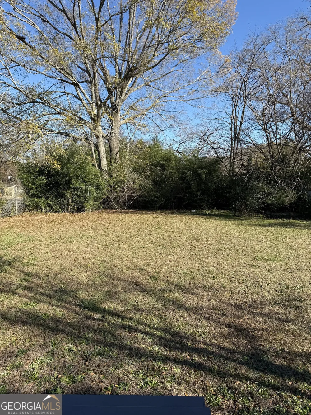2 Cedar AVE Griffin, GA 30223