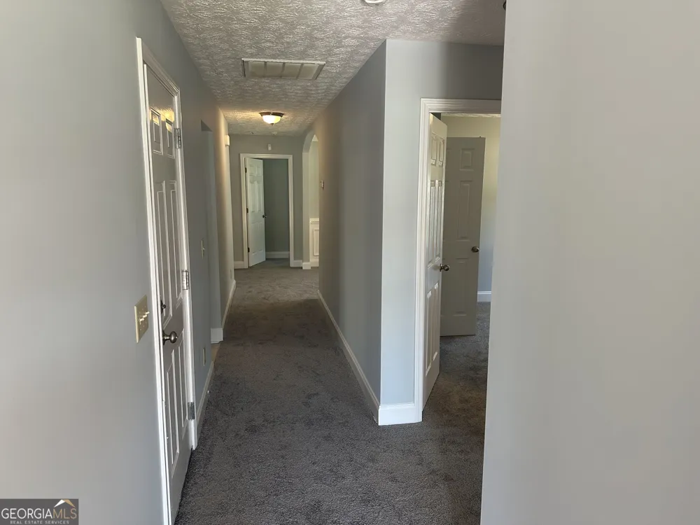 561 Highland Pointe DR Alto, GA 30510