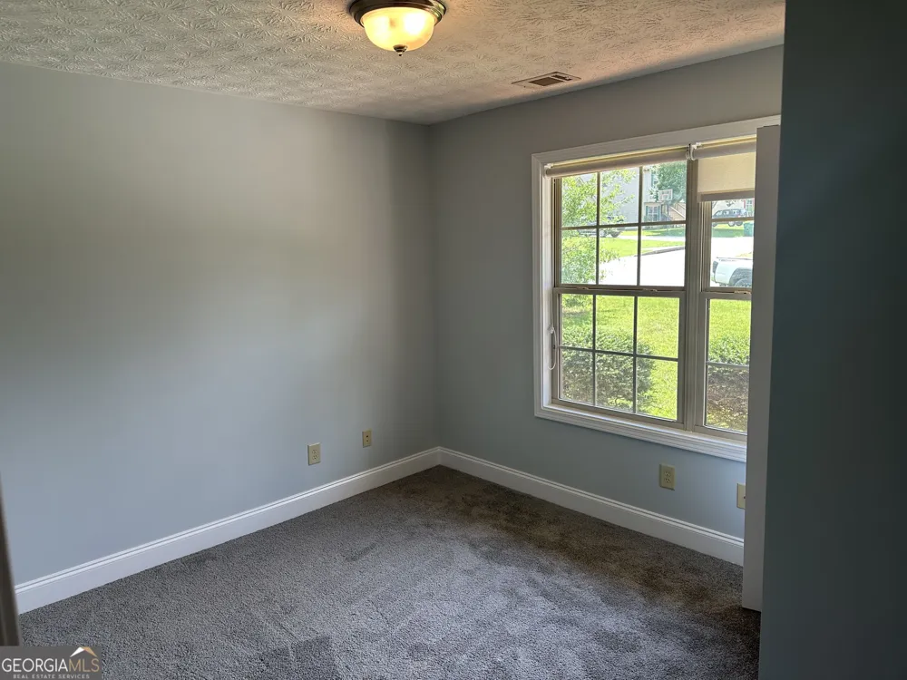 561 Highland Pointe DR Alto, GA 30510