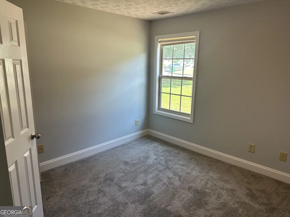 561 Highland Pointe DR Alto, GA 30510