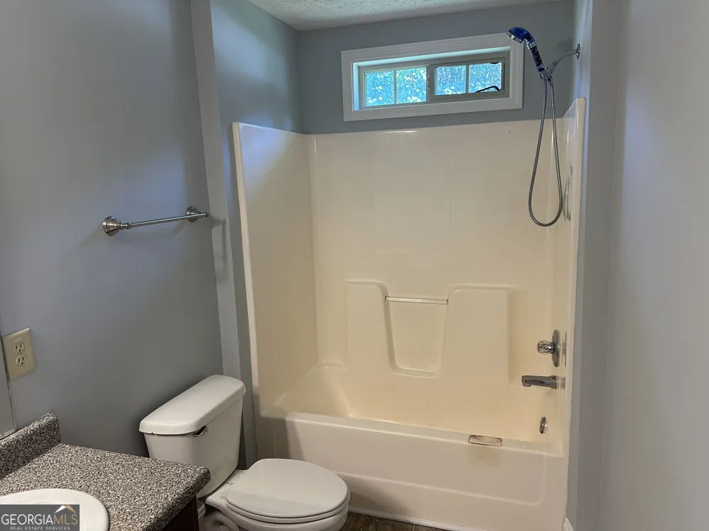 561 Highland Pointe DR Alto, GA 30510