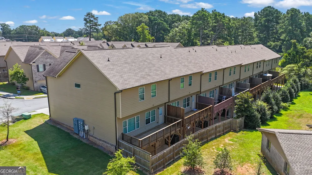 232 Cashes DR Lilburn, GA 30047
