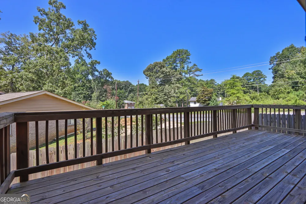 232 Cashes DR Lilburn, GA 30047