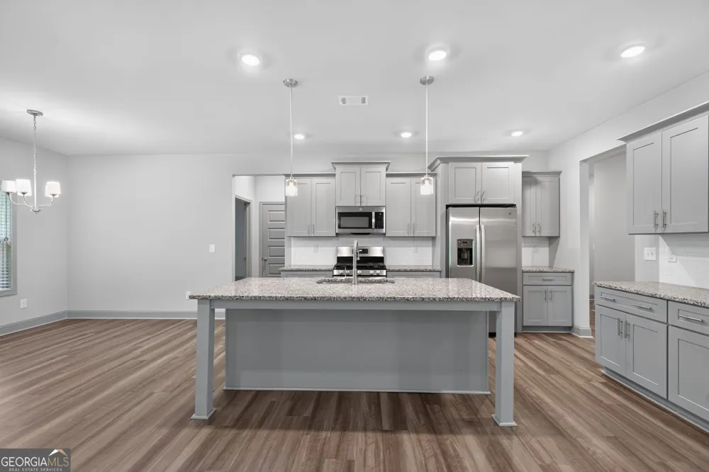 137 Holtz DR Carrollton, GA 30117