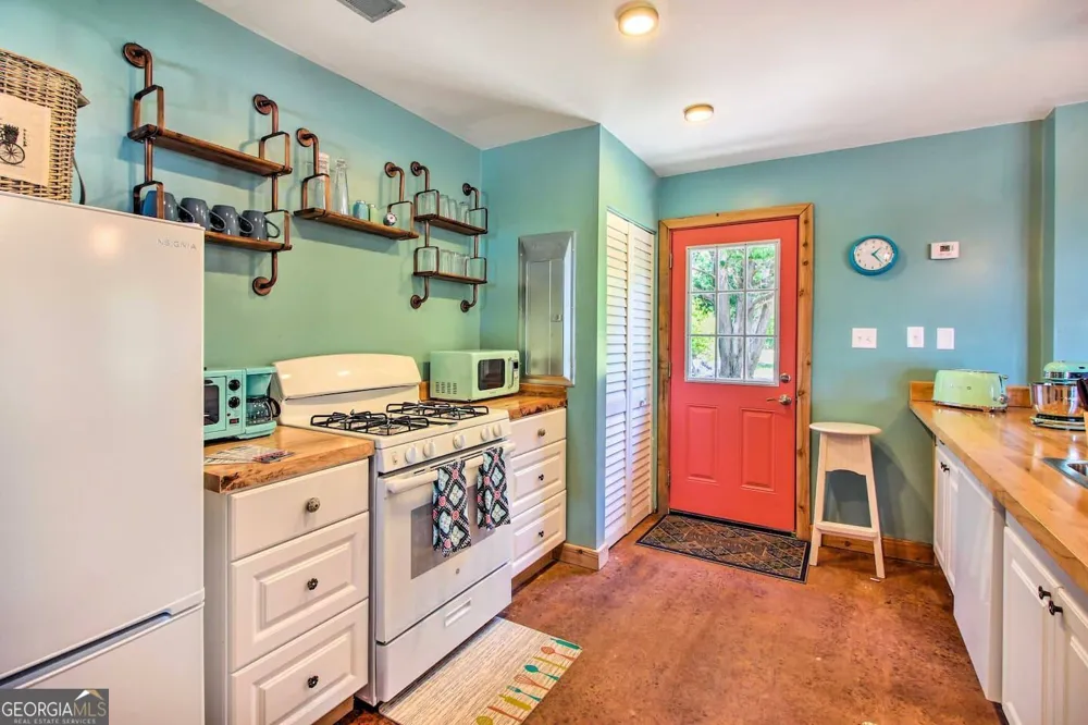 132/154 River DR Midway, GA 31320
