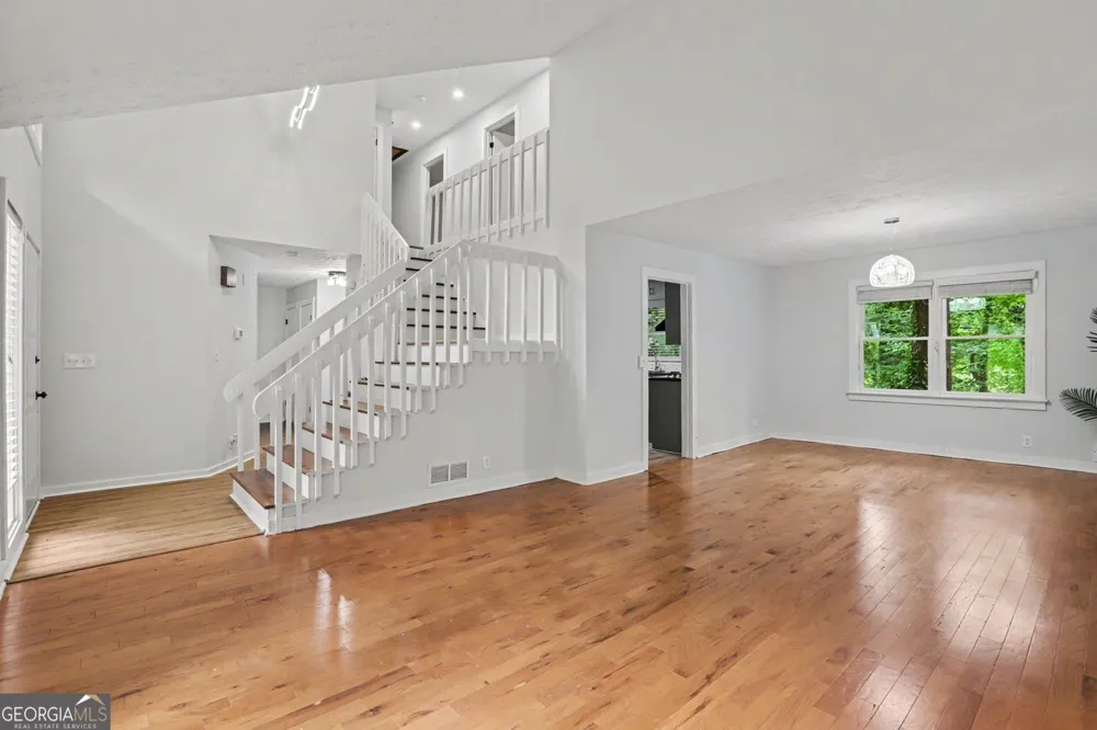 5148 Rocky GLN Stone Mountain, GA 30088