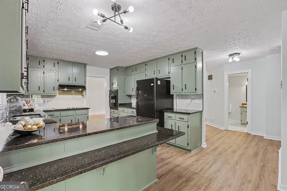 5148 Rocky GLN Stone Mountain, GA 30088