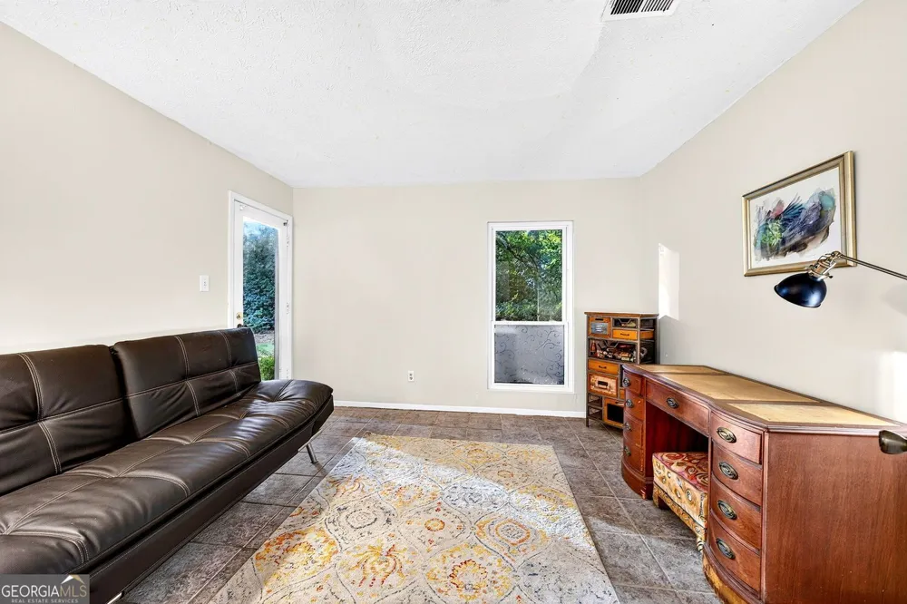810 Tuxworth CIR Decatur, GA 30033