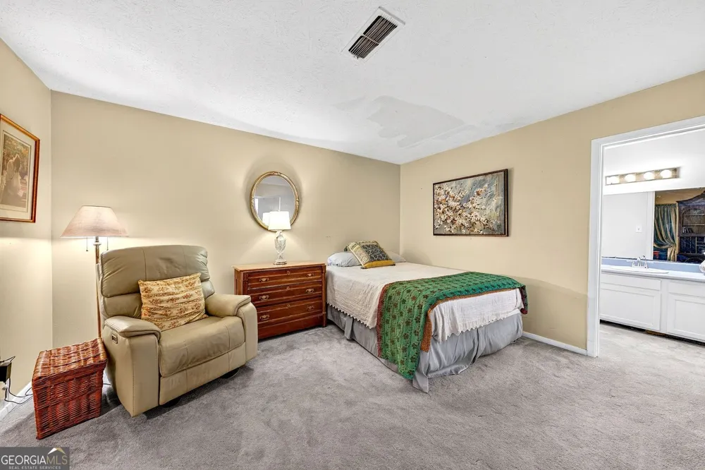 810 Tuxworth CIR Decatur, GA 30033