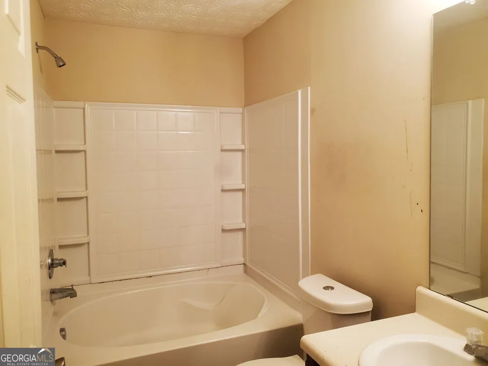 11420 S Grove DR Hampton, GA 30228