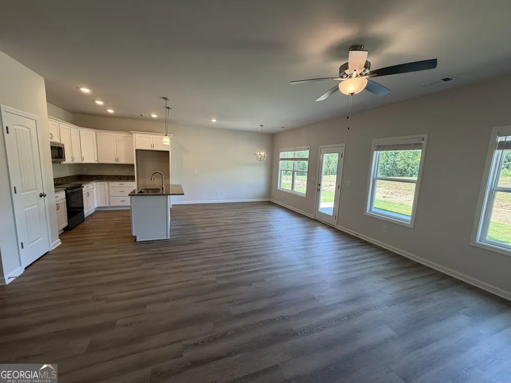 653 Dortch RD Eastanollee, GA 30538