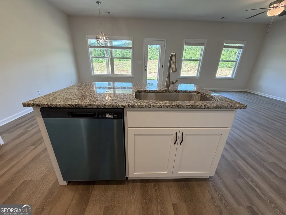 653 Dortch RD Eastanollee, GA 30538