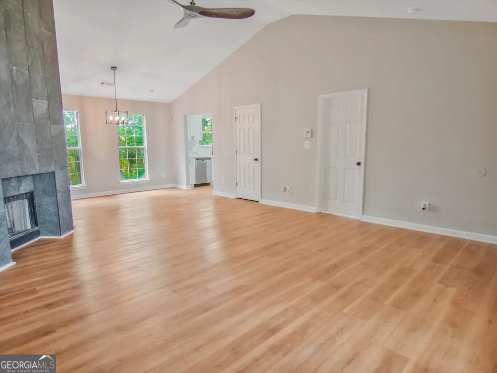 5603 Eagles Feather LN Riverdale, GA 30274