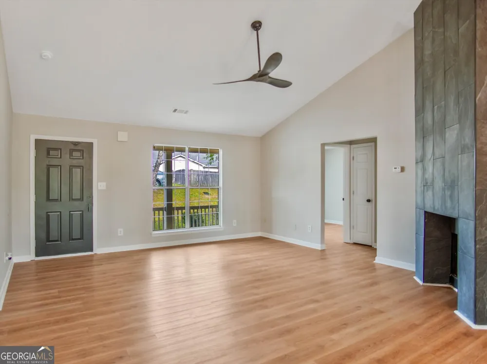 5603 Eagles Feather LN Riverdale, GA 30274