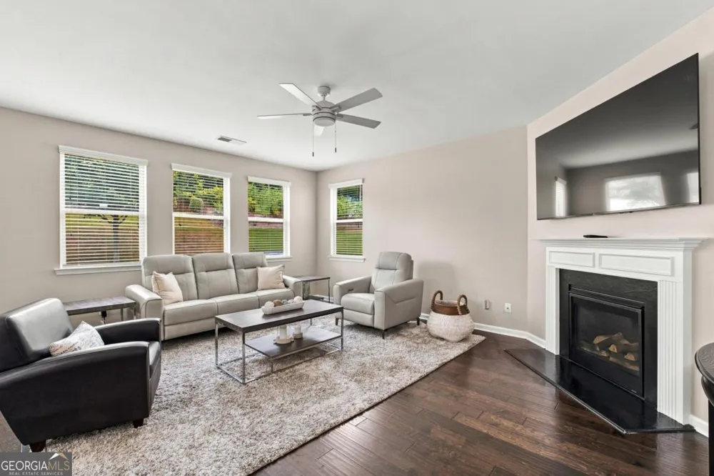 3946 Woodoats CIR Buford, GA 30519