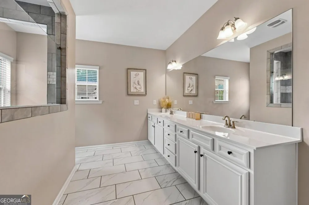 3946 Woodoats CIR Buford, GA 30519