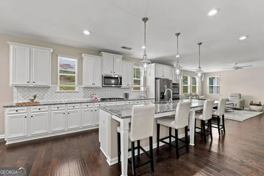 3946 Woodoats CIR Buford, GA 30519