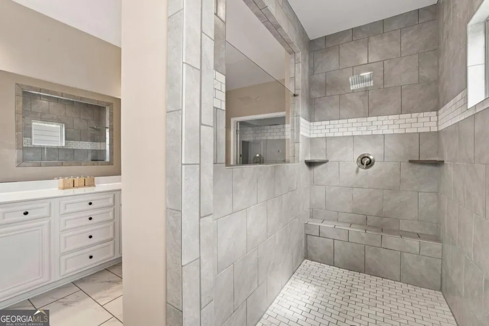 3946 Woodoats CIR Buford, GA 30519