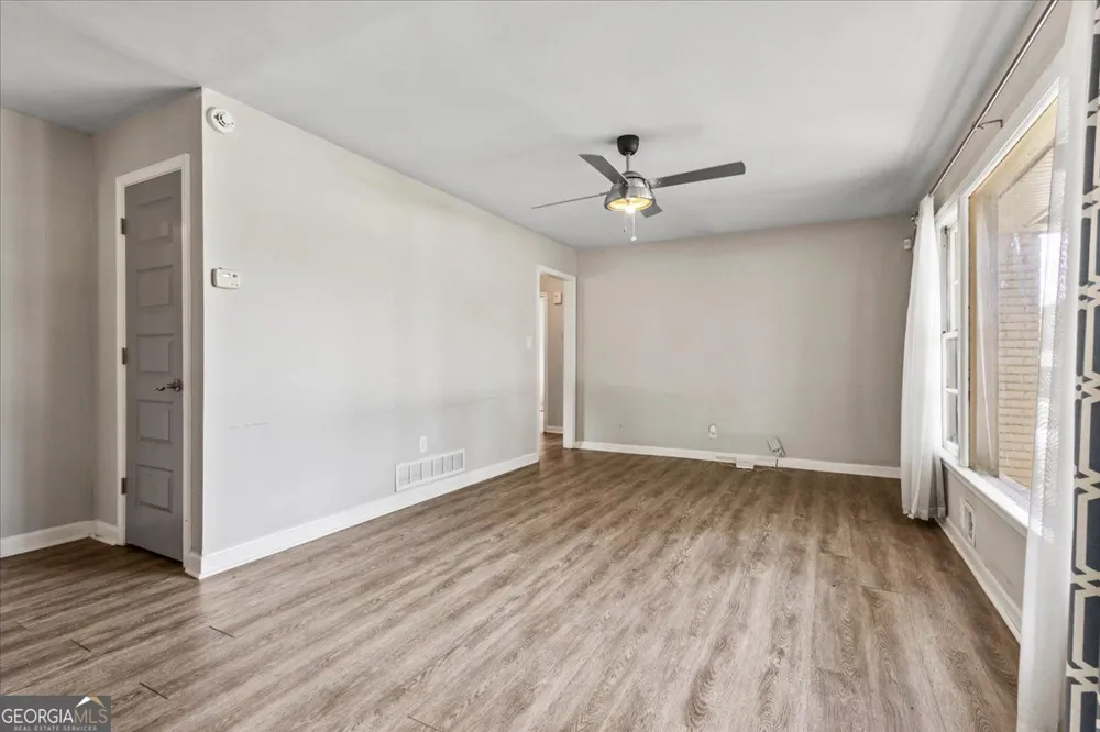 2801 Miriam LN Decatur, GA 30032