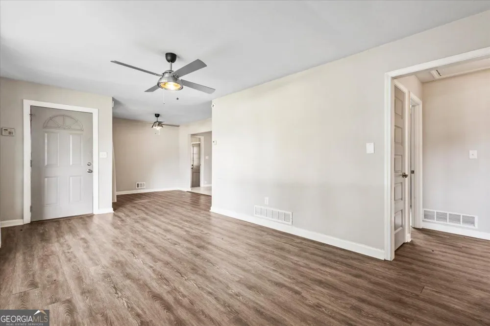 2801 Miriam LN Decatur, GA 30032
