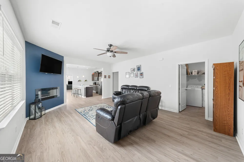 215 Crabapple CIR Port Wentworth, GA 31407