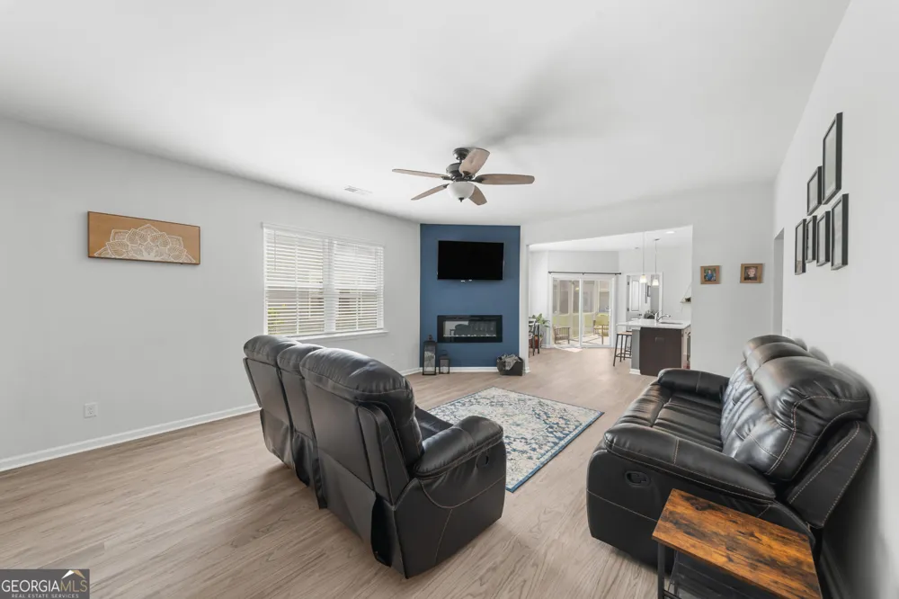 215 Crabapple CIR Port Wentworth, GA 31407