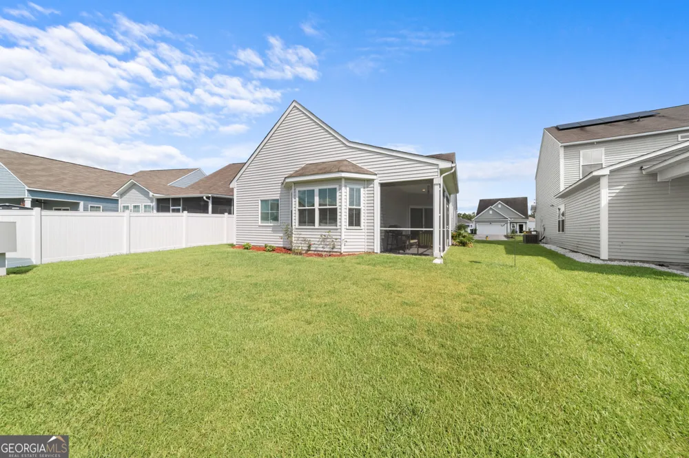 215 Crabapple CIR Port Wentworth, GA 31407