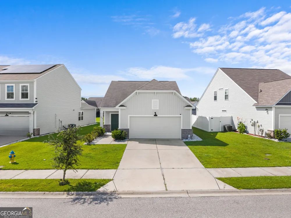 215 Crabapple CIR Port Wentworth, GA 31407