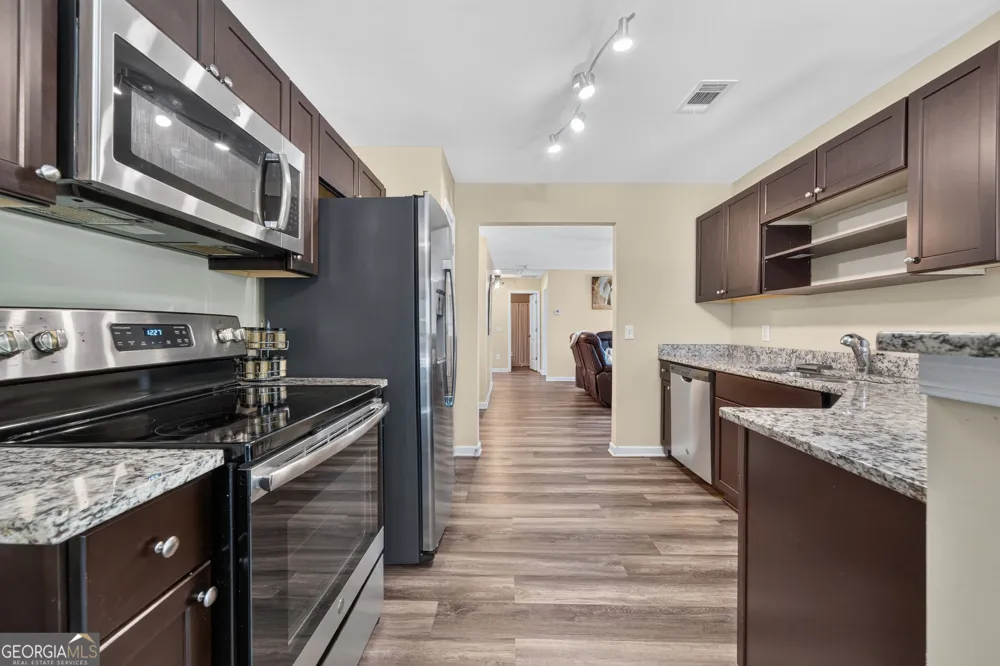 134 Misty Grove Ln Eatonton, GA 31024