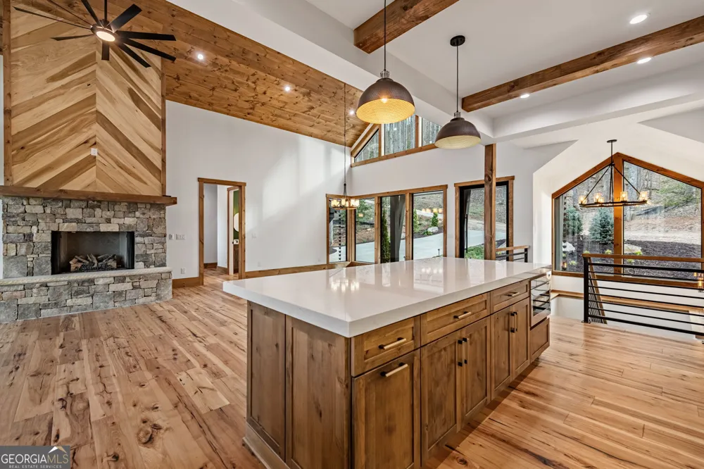 172 Grand Oaks TRL Morganton, GA 30560