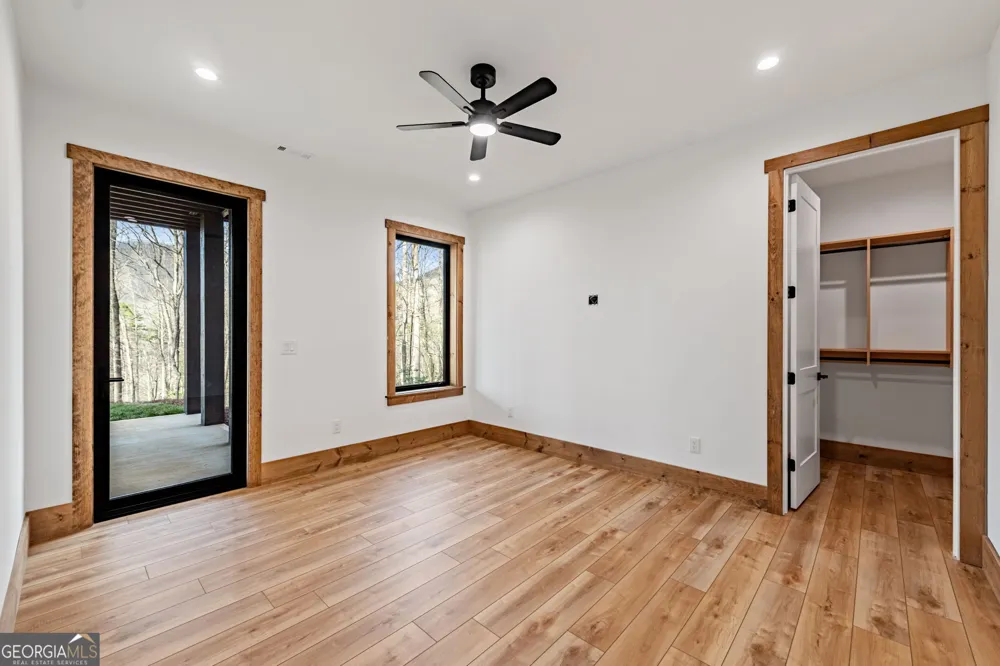 172 Grand Oaks TRL Morganton, GA 30560