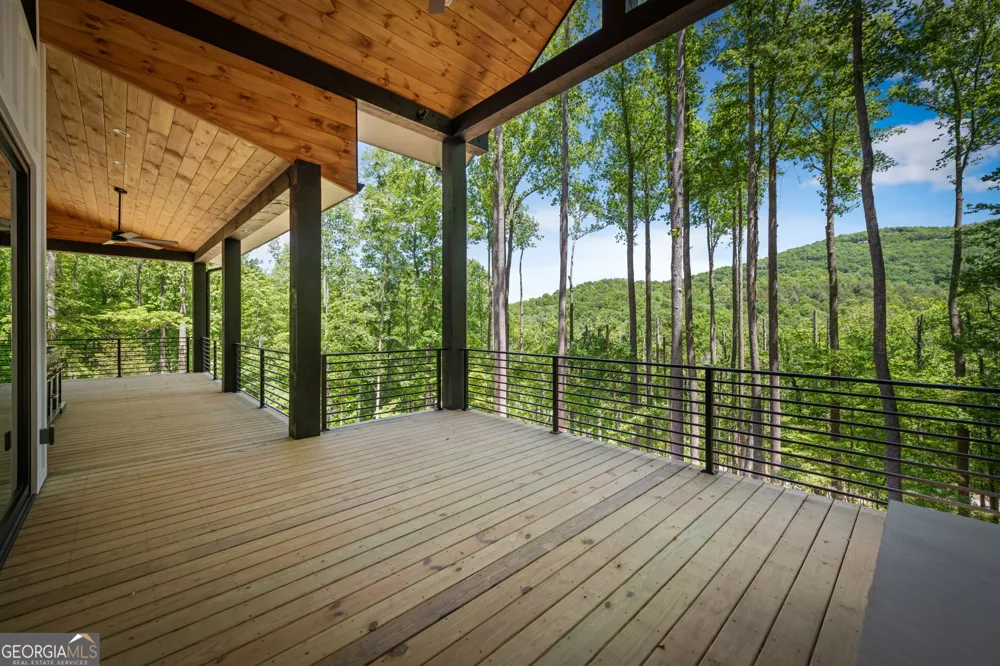 172 Grand Oaks TRL Morganton, GA 30560