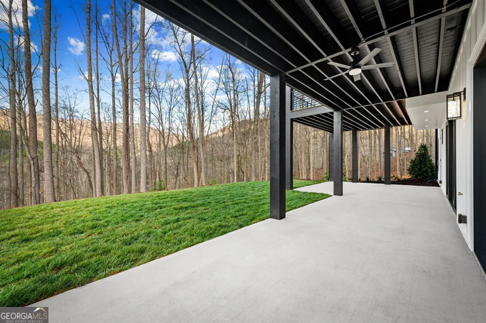 172 Grand Oaks TRL Morganton, GA 30560