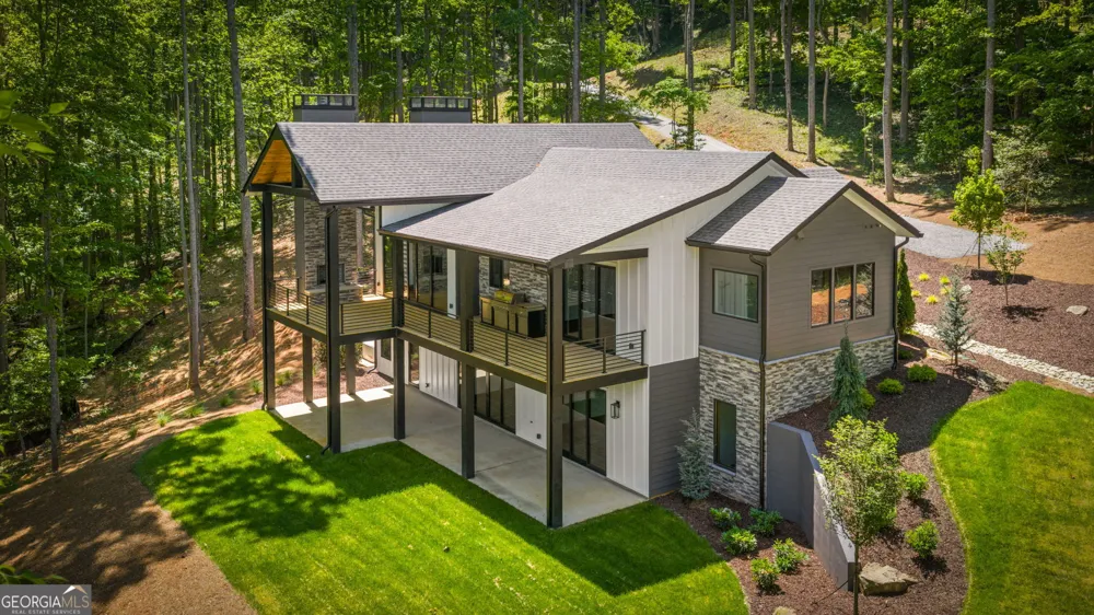 172 Grand Oaks TRL Morganton, GA 30560