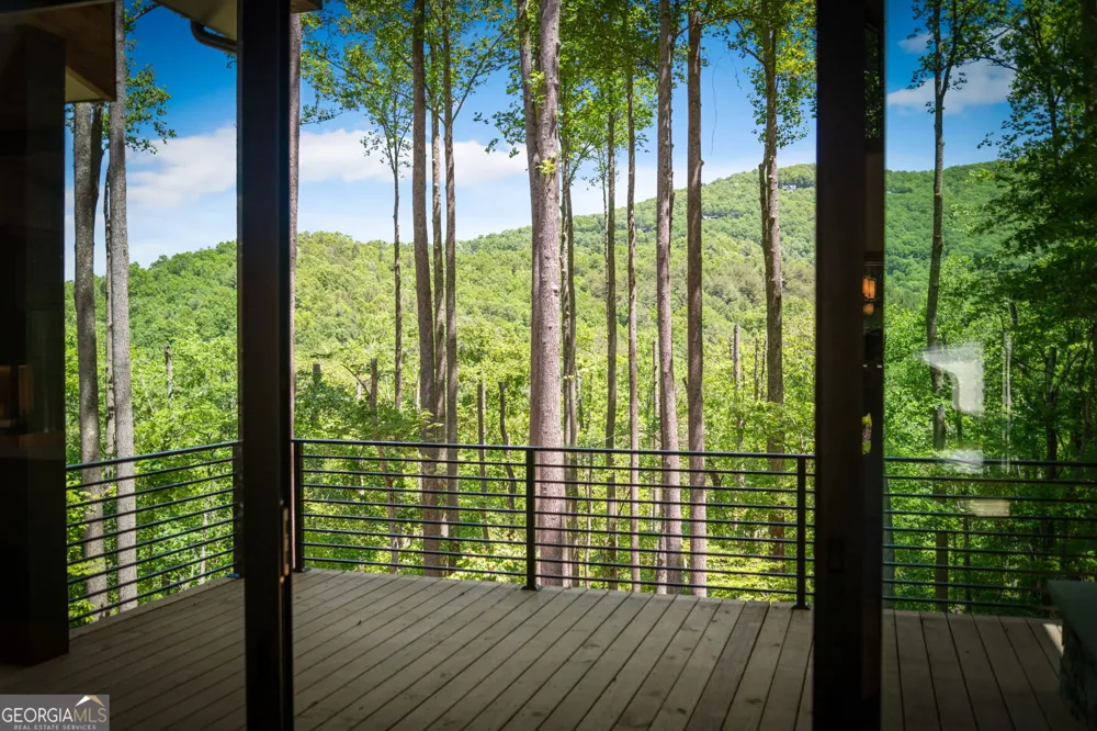 172 Grand Oaks TRL Morganton, GA 30560
