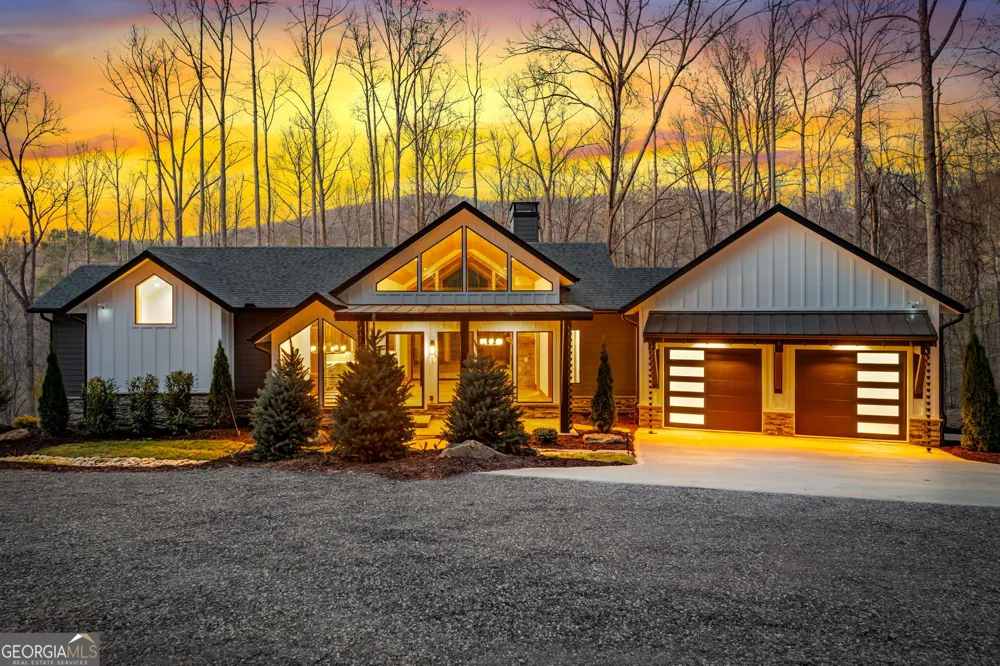 172 Grand Oaks TRL Morganton, GA 30560