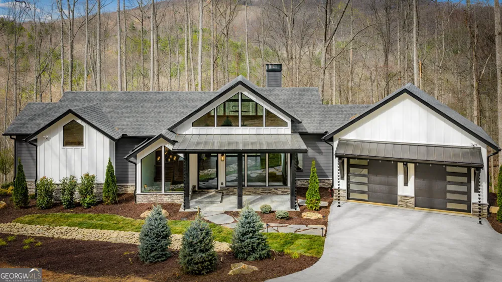 172 Grand Oaks TRL Morganton, GA 30560