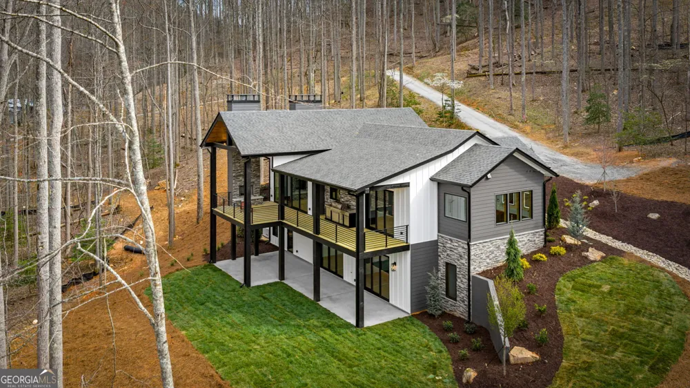 172 Grand Oaks TRL Morganton, GA 30560