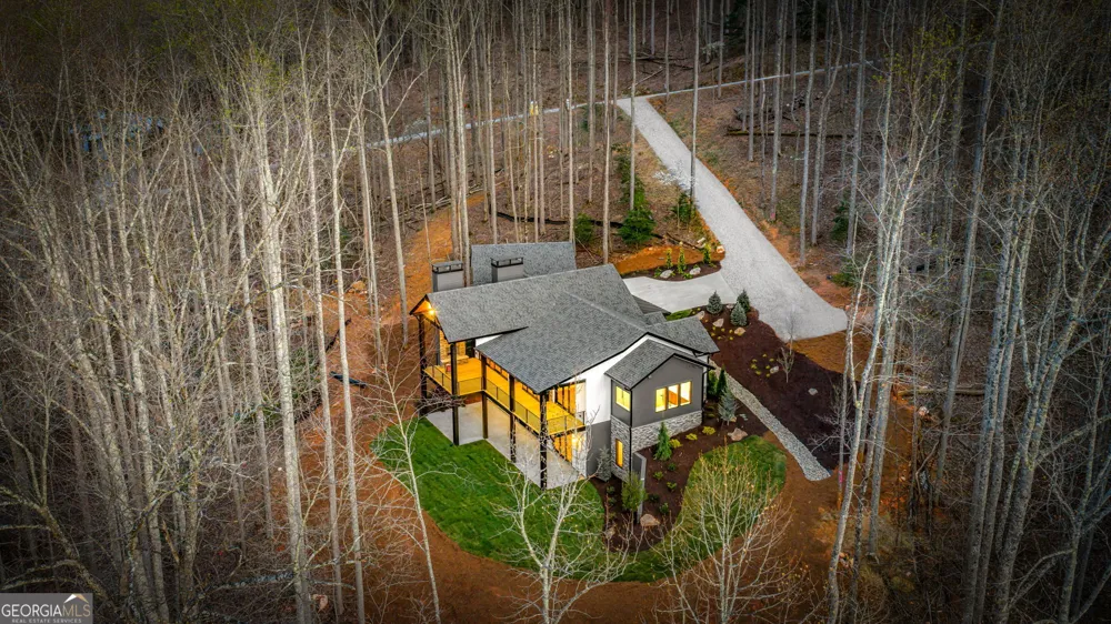 172 Grand Oaks TRL Morganton, GA 30560