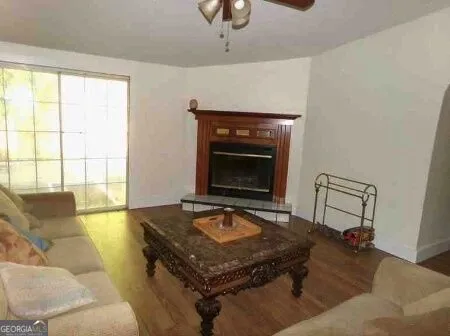 953 Nugget LN Ellijay, GA 30540