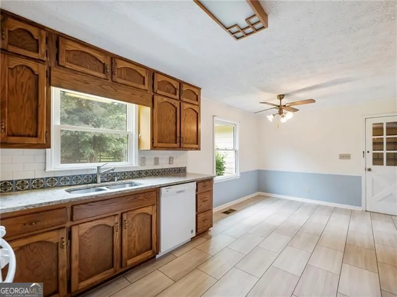 2647 Ashley Oaks CT Duluth, GA 30096
