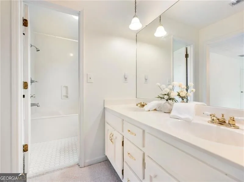 2647 Ashley Oaks CT Duluth, GA 30096