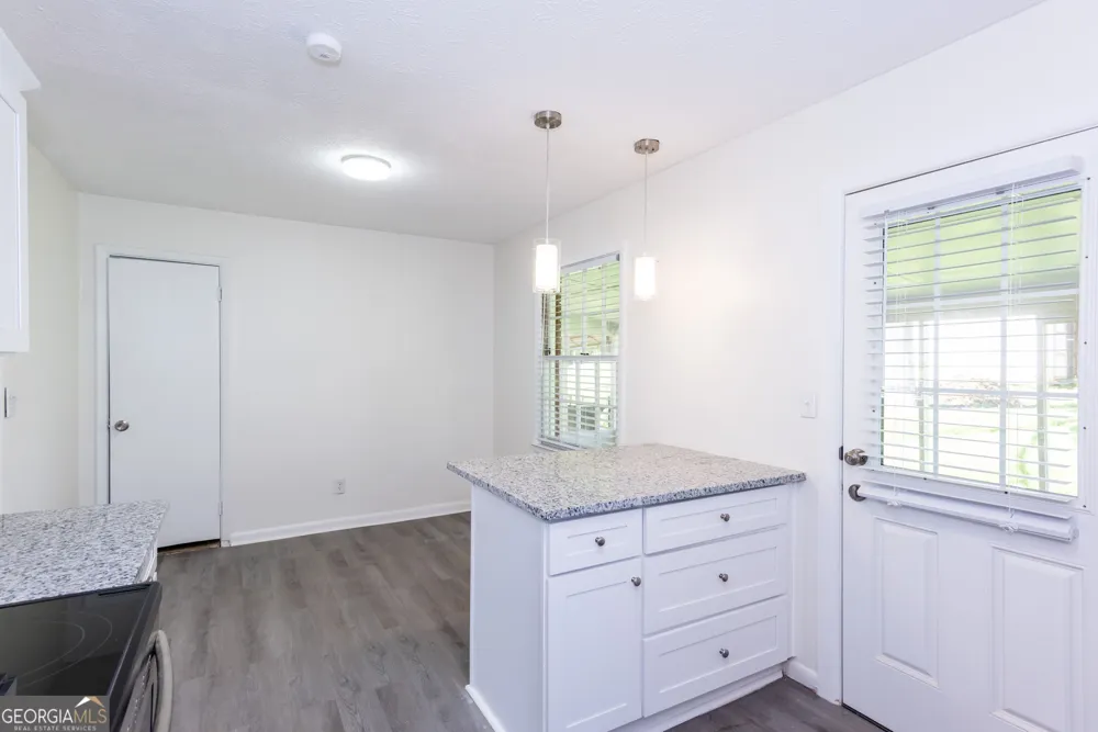 6551 Bussell WAY Riverdale, GA 30274