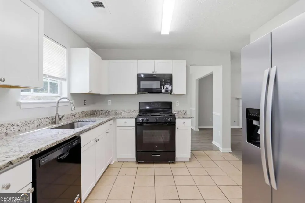 2545 Carolina RDG Riverdale, GA 30296