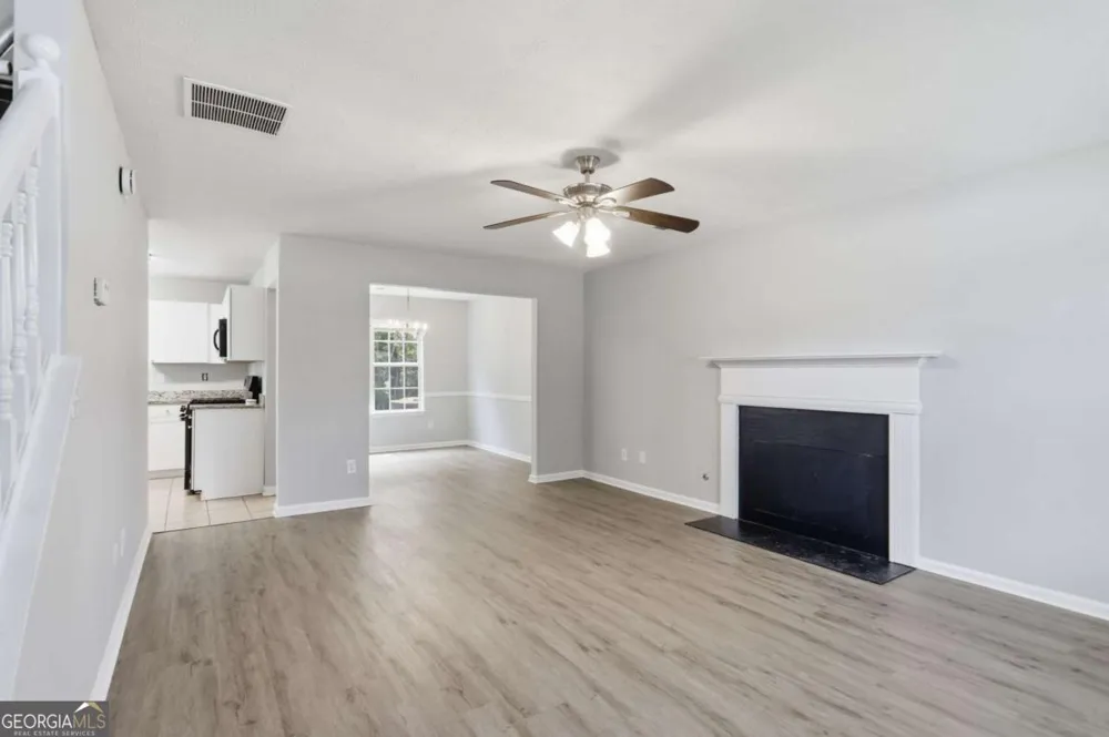 2545 Carolina RDG Riverdale, GA 30296