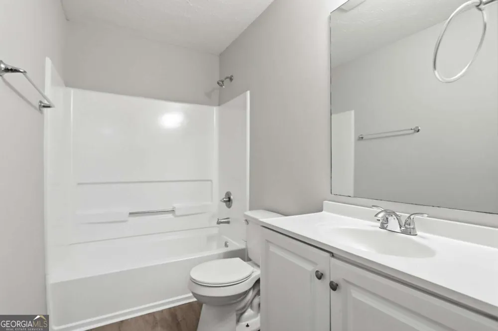2545 Carolina RDG Riverdale, GA 30296